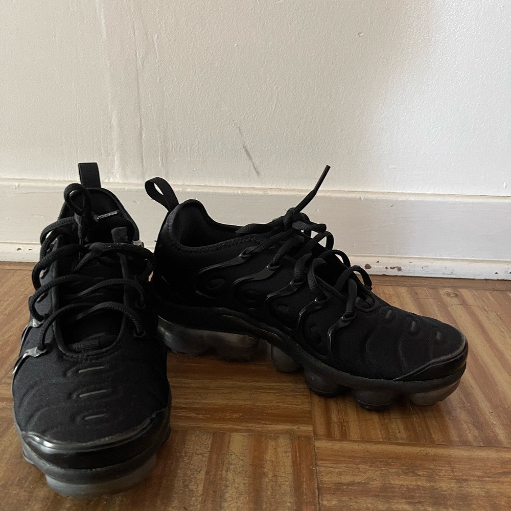 Nike Womens Black Vapormax Plus